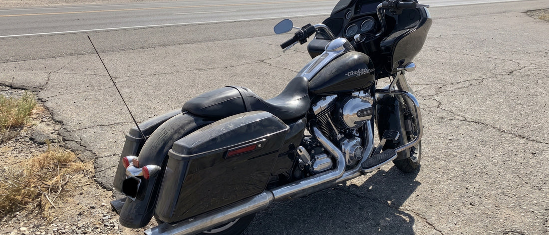 Harley Davidson seat covers guide: Road Glide bagger parked at desert pull-off in midday heat