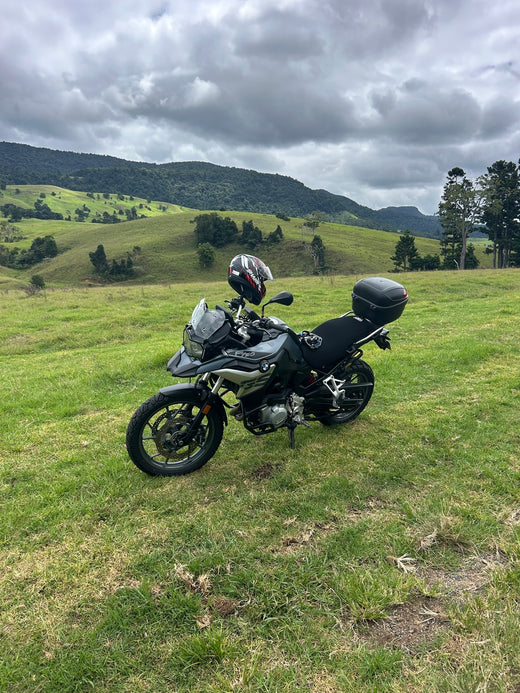 Wind Rider mesh seat cover on a BMW F 750 GS